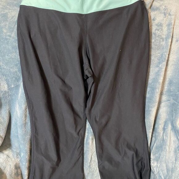 Nike women crop Pants - Picture 1 of 3